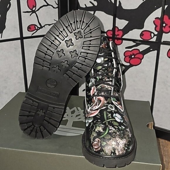Timberland Waterproof Boots Floral NWB Size 7 - Picture 6 of 8
